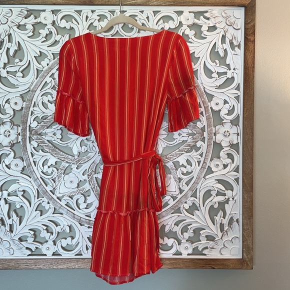 Lily White Red with White stripes ruffled hip tie dress sz S - Picture 10 of 10